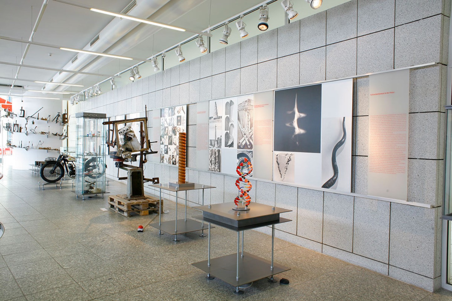 Current Exhibition: <br>Museum for Screws and Threads 